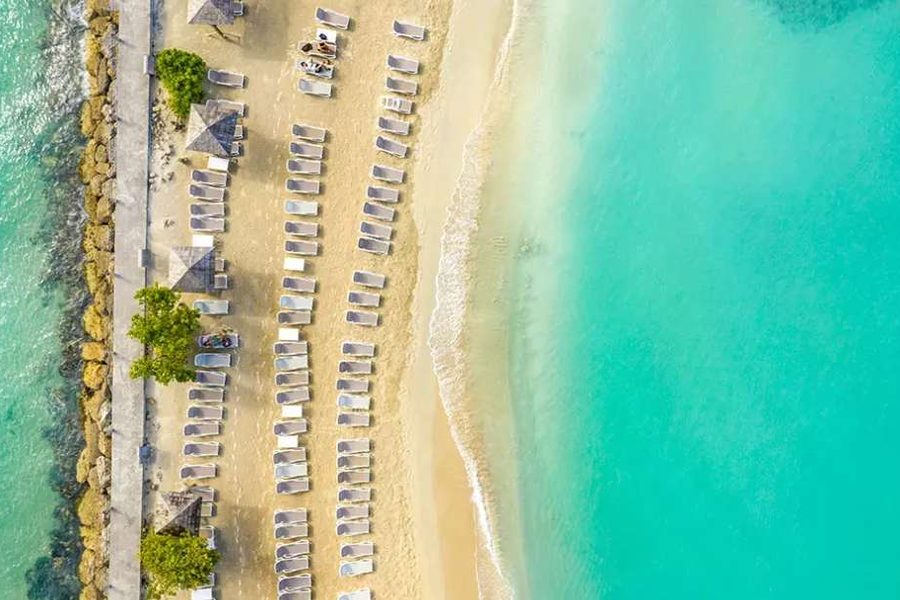 La plage vue du ciel