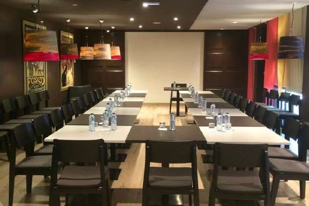 Salle Chocolat en U